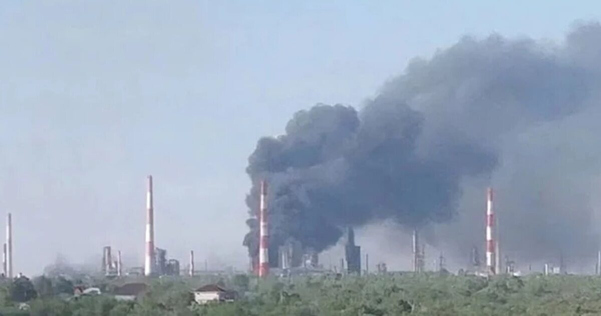 Pēc Ukrainas dronu trieciena darbu apturējusi Sizraņas naftas pārstrādes rūpnīca