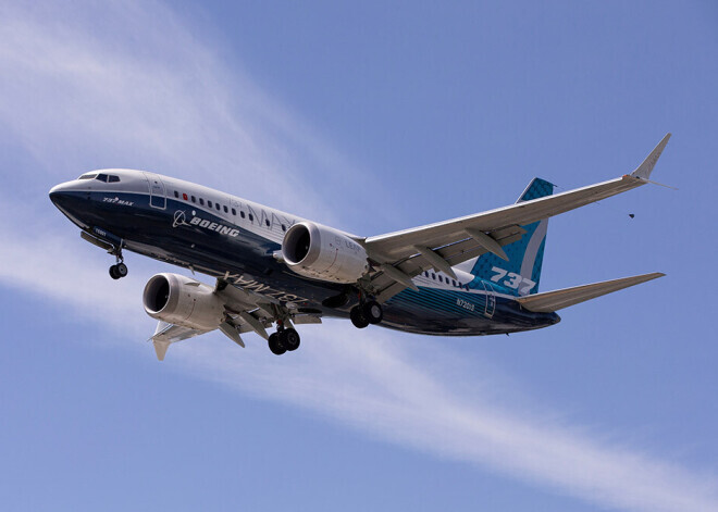Ķīna apņemas iegādāties 200 “Boeing” lidmašīnas