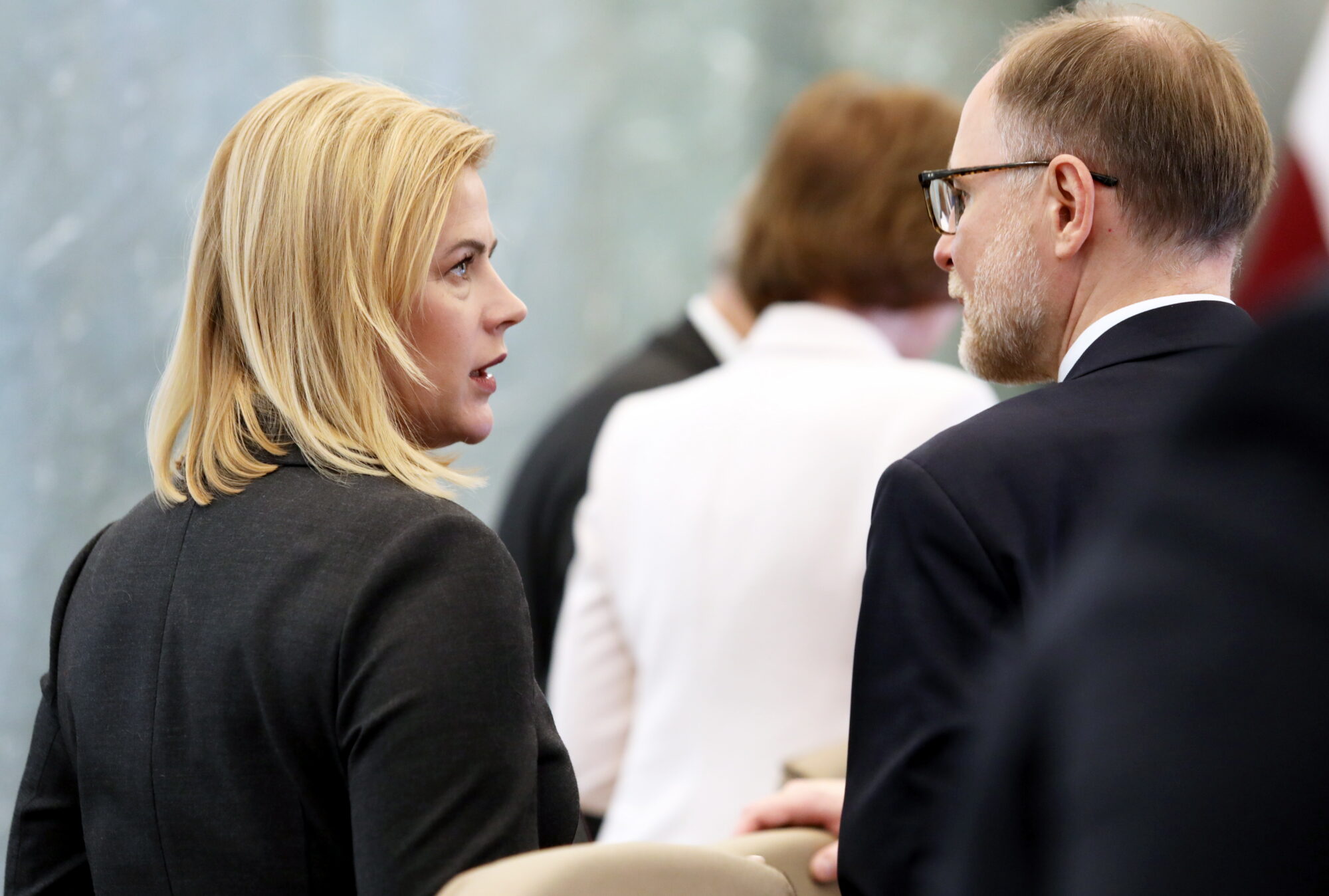 Premjere pieprasa aizsardzības ministra Sprūda demisiju