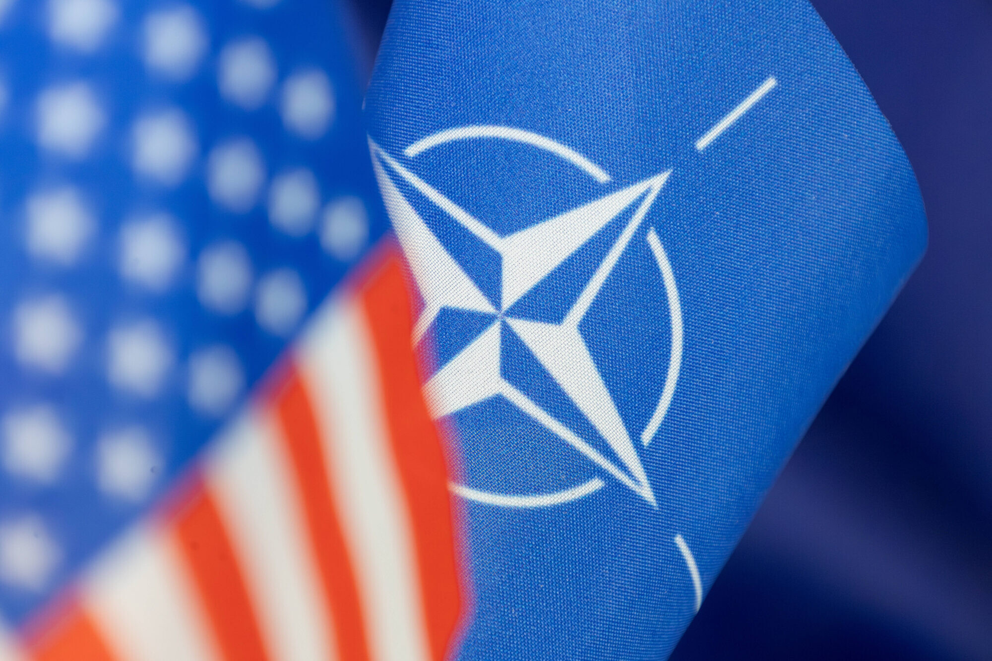 Laikraksts: ASV ievērojami samazinās savu militāro ieguldījumu NATO