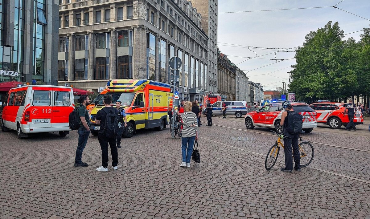 Leipcigas centrā automašīna ietriekusies cilvēkos, divi cilvēki gājuši bojā