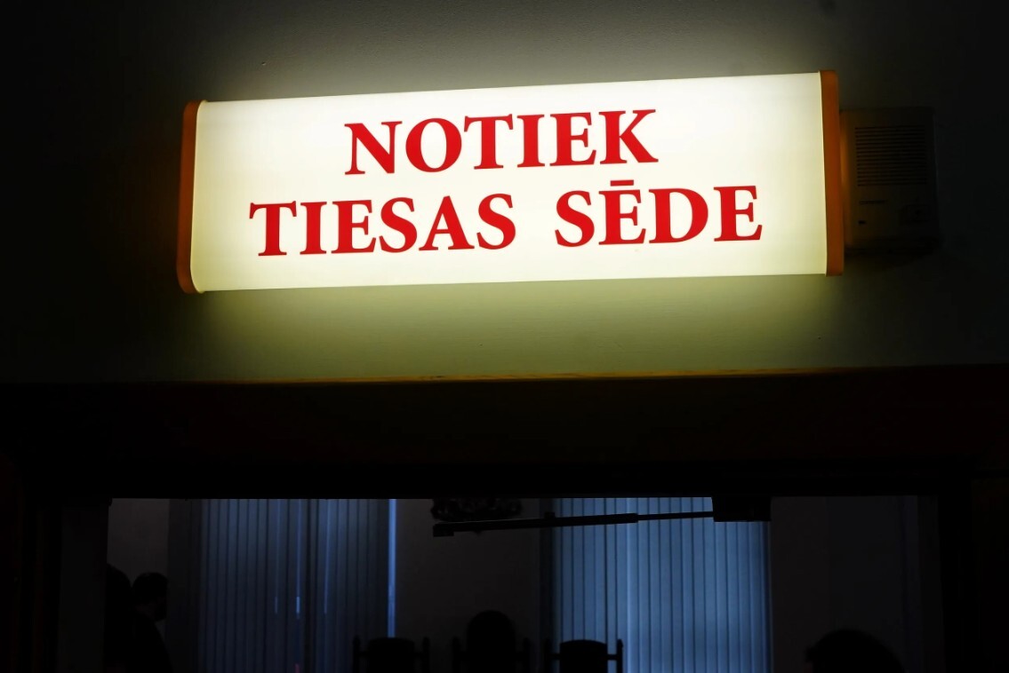Tiesa jūnijā turpinās skatīt lietu par 100 000 eiro kukuļa piedāvāšanas mēģinājumu IeM amatpersonai