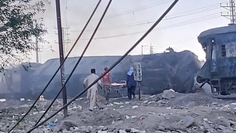 Pakistānā uzbrukumā vilcienam nogalināti 24 cilvēki