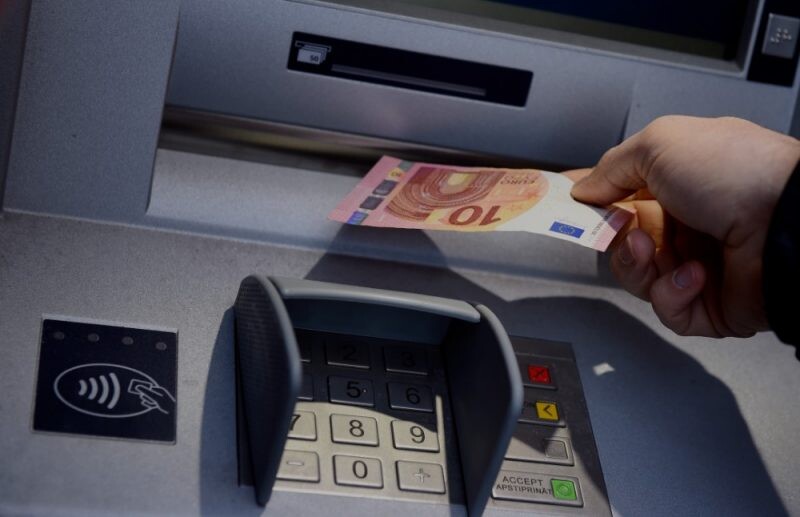 Finanšu sektoram oranžā brīdinājuma gadījumā jānodrošina kritisko bankomātu darbība un bezskaidrās naudas norēķini