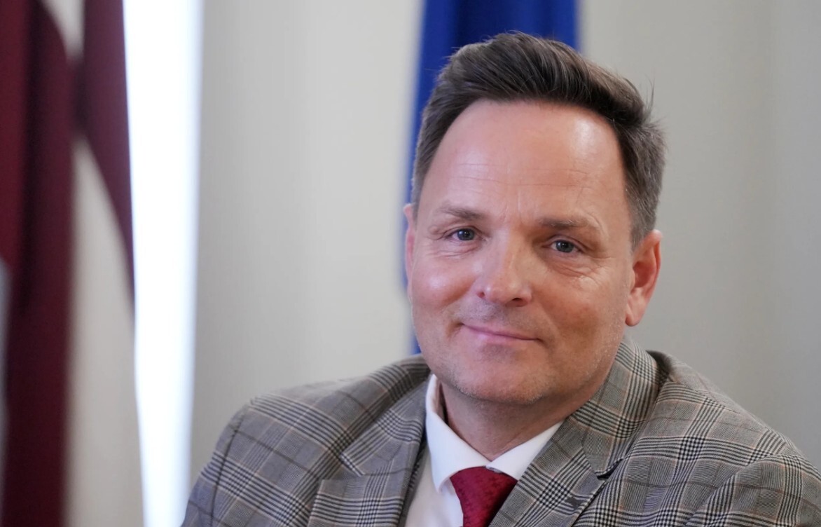 Valsts kancelejas direktors Kronbergs pērn atalgojumā saņēmis 97 066 eiro