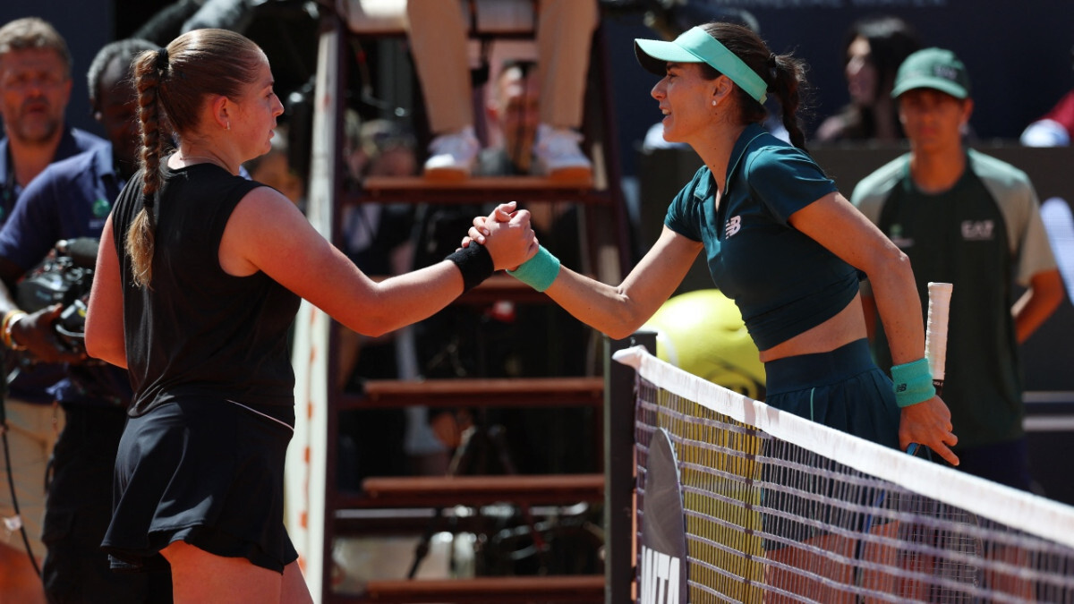 Ostapenko zaudē Romas “WTA 1000” turnīra ceturtdaļfinālā