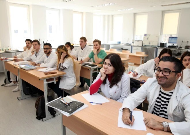Ārvalstu studentiem rosina noteikt minimālo studiju apmeklējumu vismaz 70% apmērā