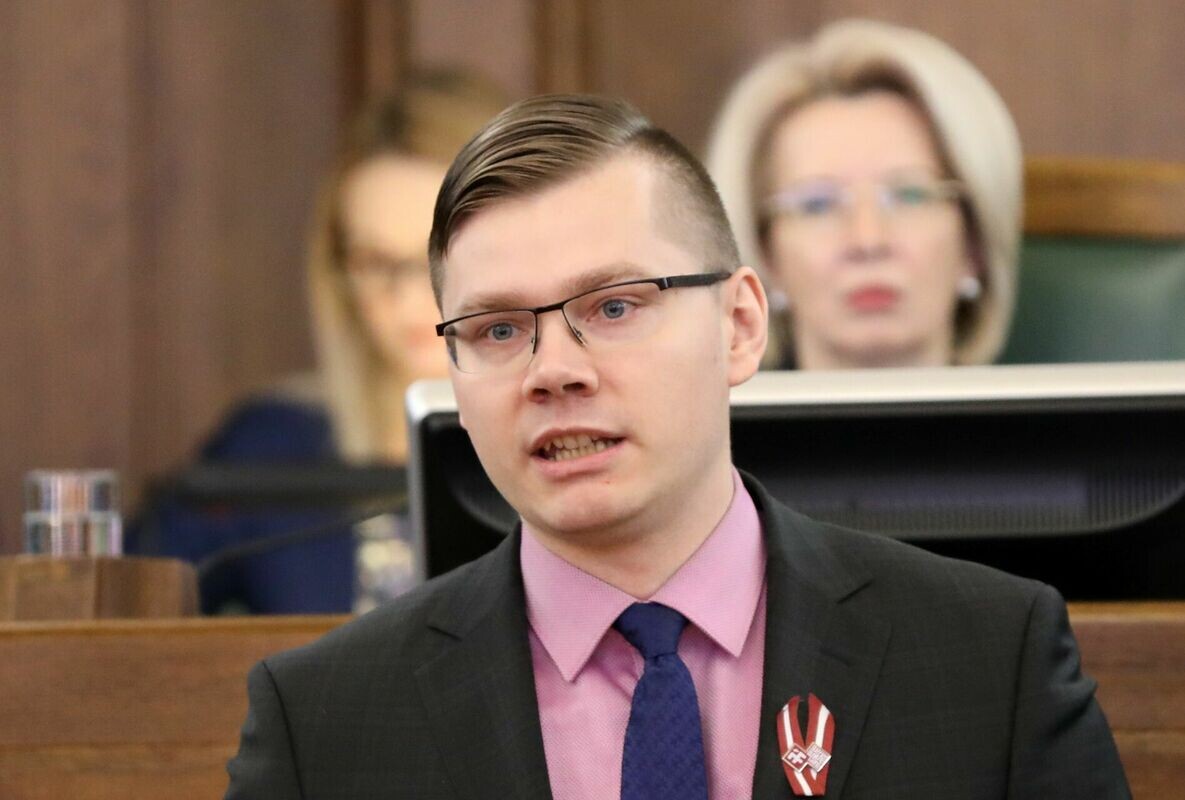 Iesalnieks atteicies no Saeimas deputāta mandāta un kandidēšanas vēlēšanās
