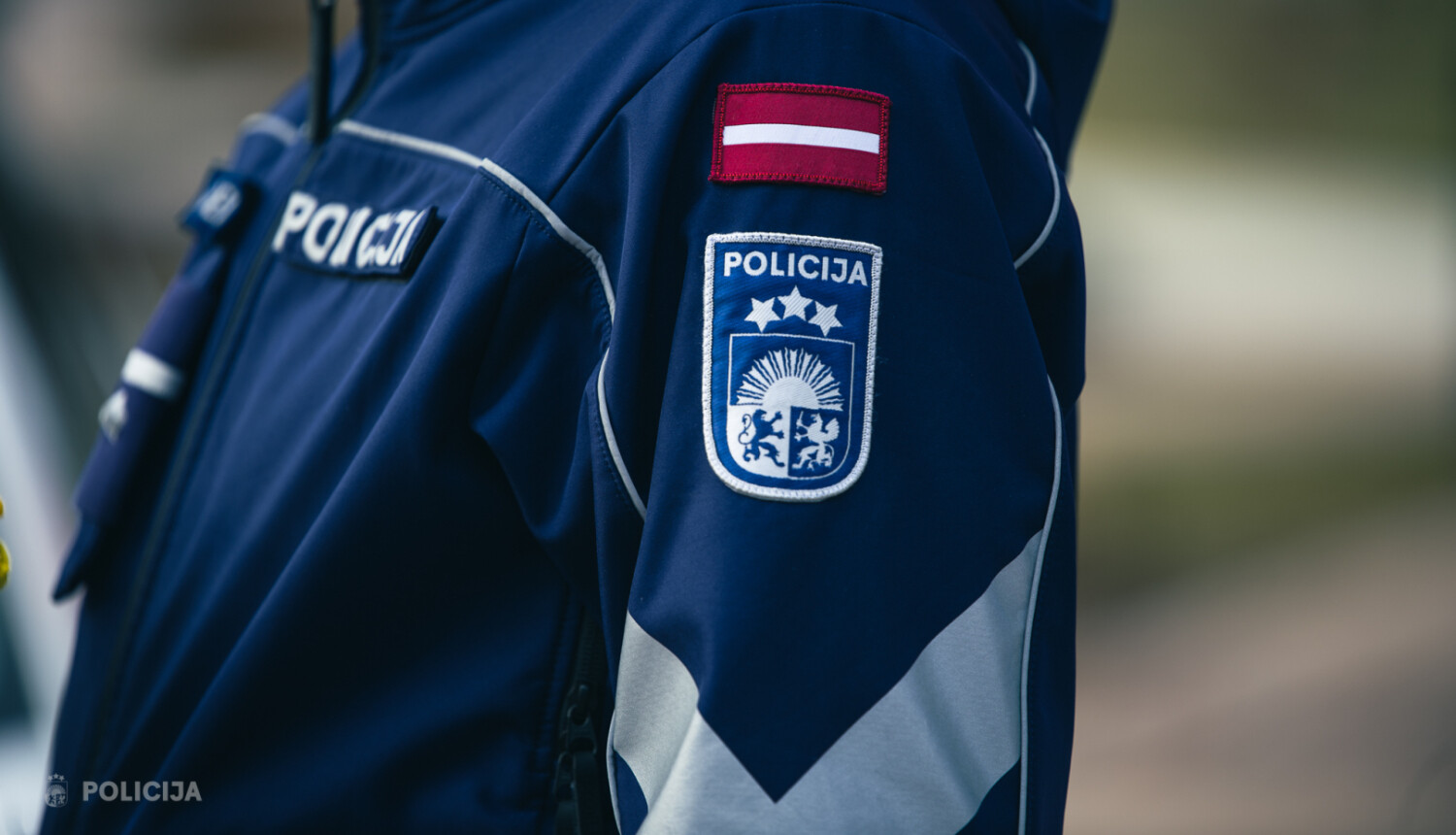 Rosina apsūdzēt policistu par nepamatotu elektrošoka ierīces pielietošanu pret aizturētajiem