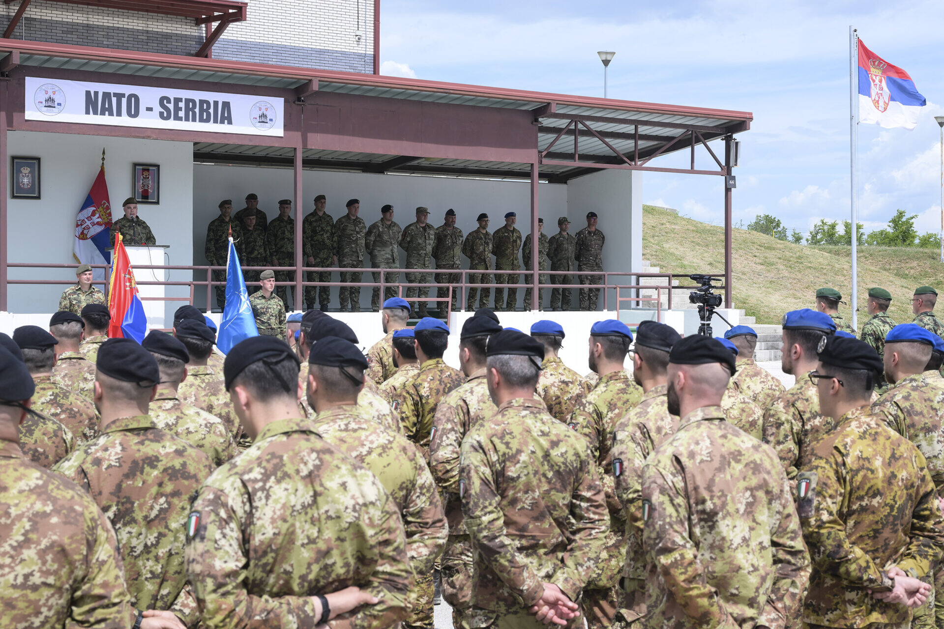 Serbijā sākušies pirmie kopīgie manevri ar NATO