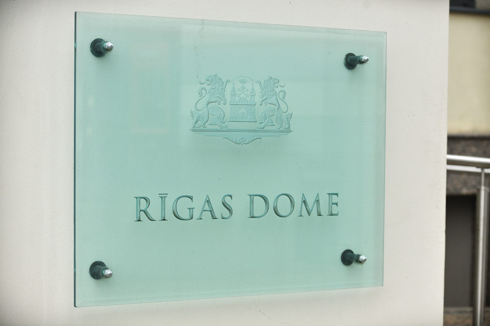 Privātpersonām plāno aizliegt filmēt Rīgas domes un komiteju sēdes