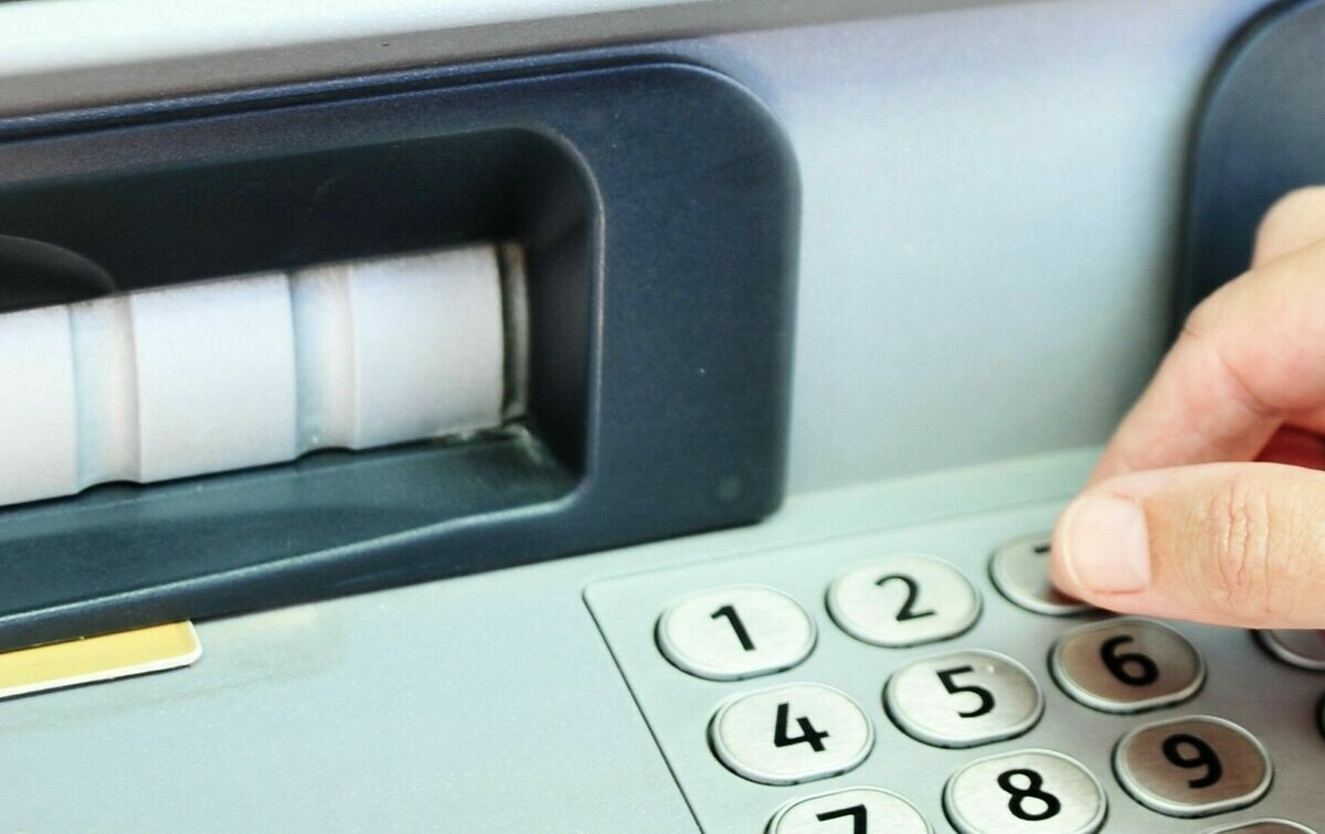 Lietuvā meklē aizdomās turētos par zādzībām no bankomātiem Latvijā