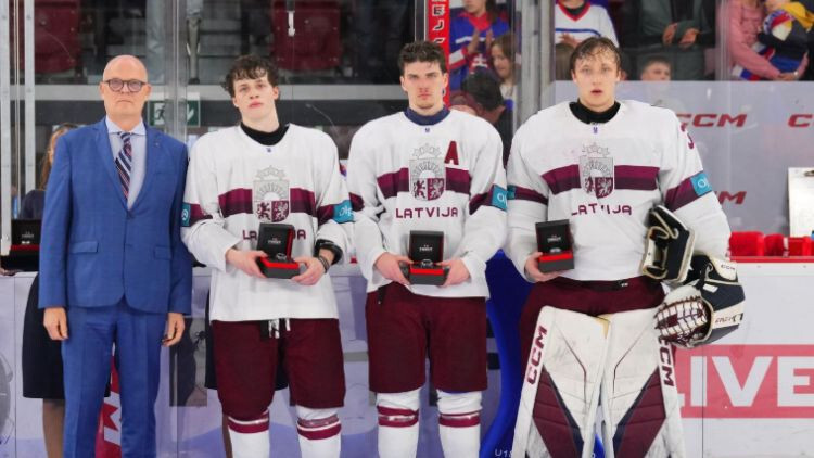 Latvijas U-18 hokejisti cīnīsies par pasaules čempionāta bronzas medaļām