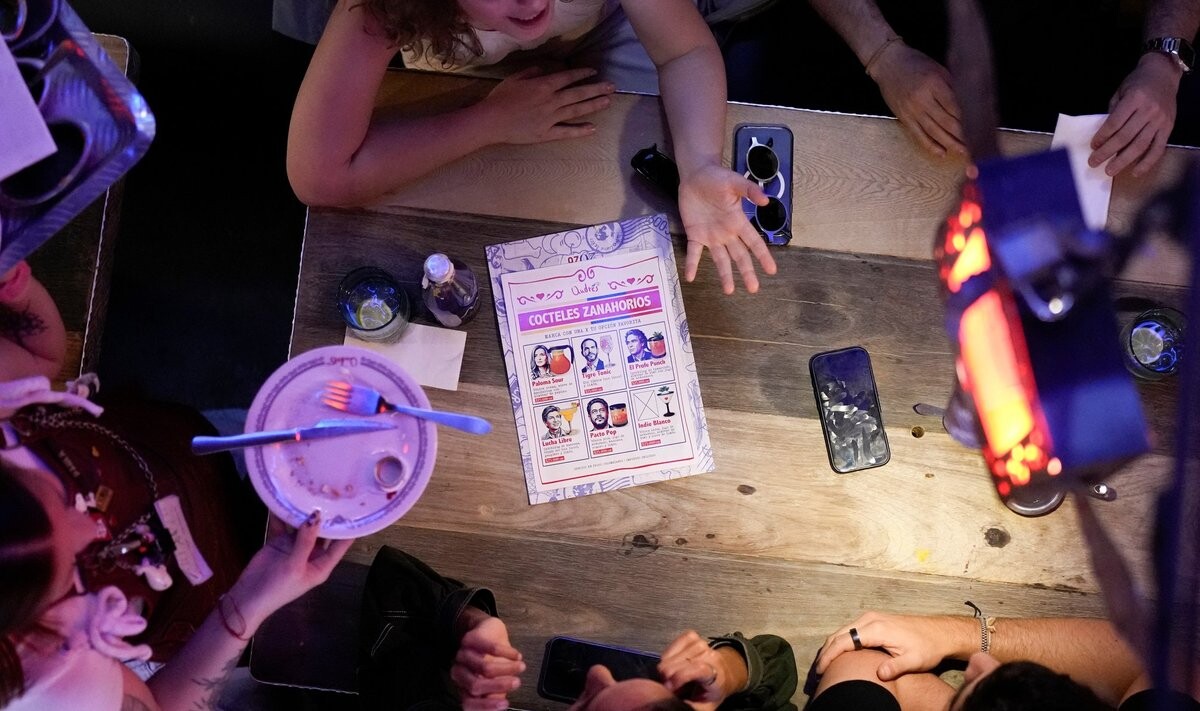 Kolumbijā notiek prezidenta vēlēšanas