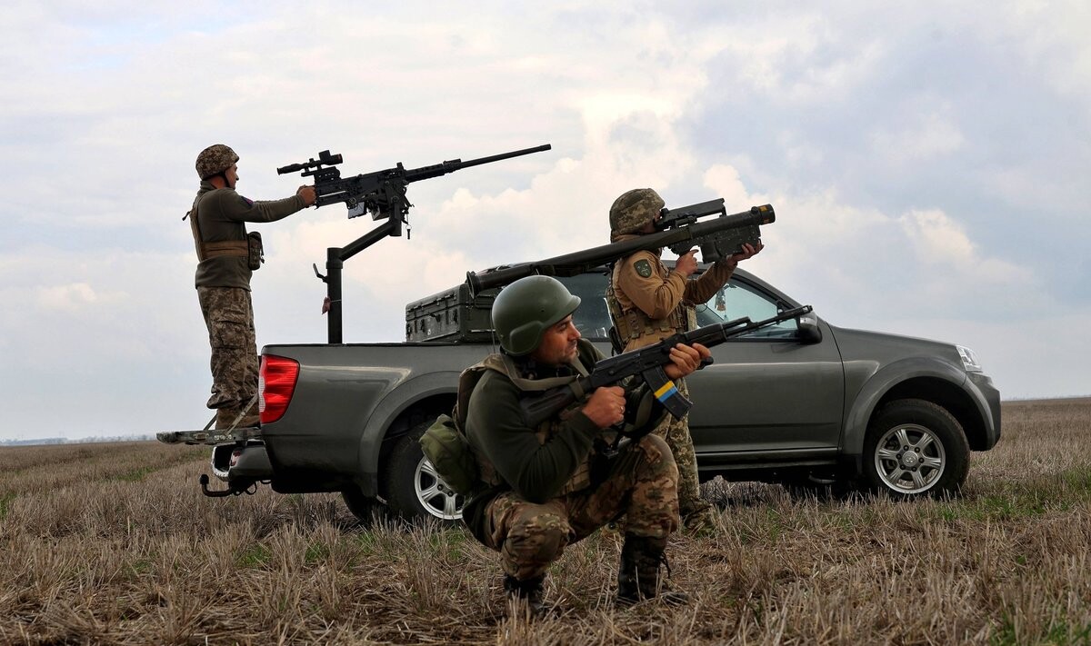 Krievi uz Ukrainu raidījuši 90 raķetes un 600 lidrobotus