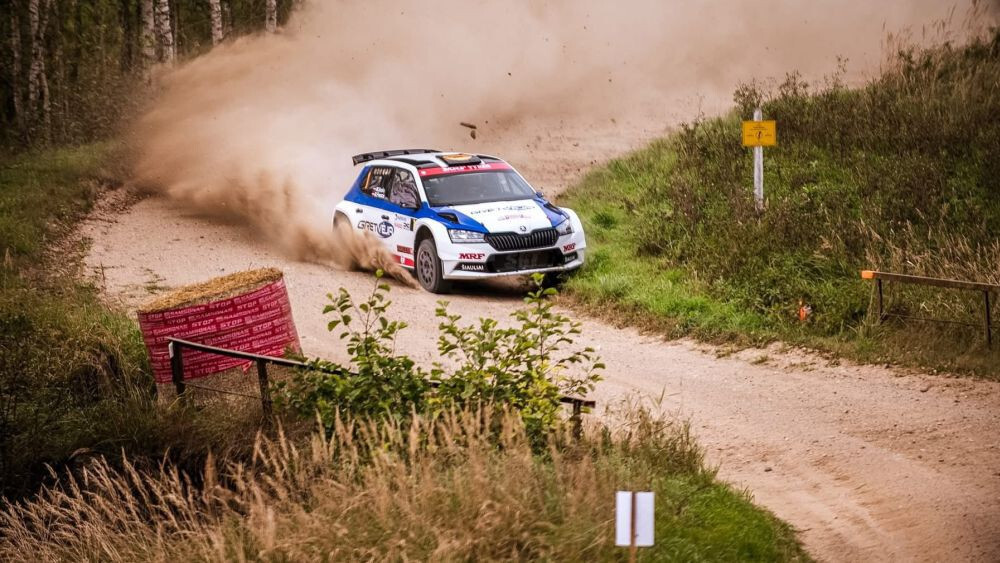 Seska stūrmane rallijā “Kurzeme” būs viņa māsa Seska-Rāviņa