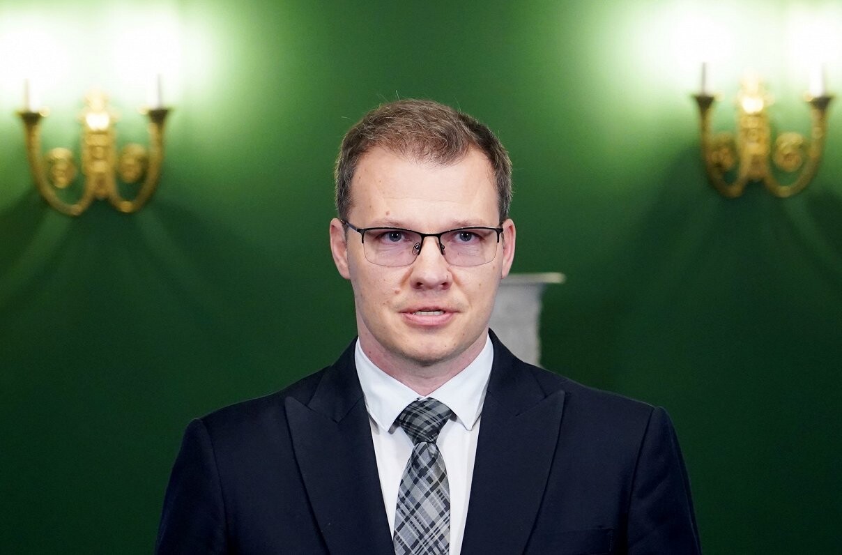 Dzintars nekandidēs 15. Saeimas vēlēšanās un nepretendēs uz politiskiem amatiem