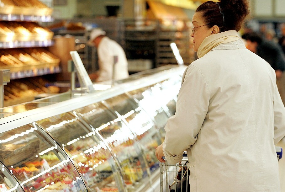 LTA aicina mazumtirdzniecībā samazināt virsstundu piemaksu līdz 50%