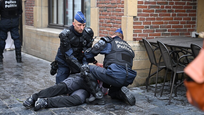 Jauniešu protesti Briselē pāraug vardarbībā