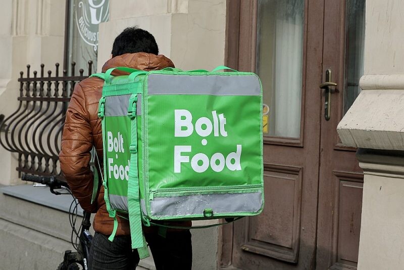 “Bolt Food” sācis piegādes no “Rimi” veikaliem Rīgā, Tukumā un Liepājā