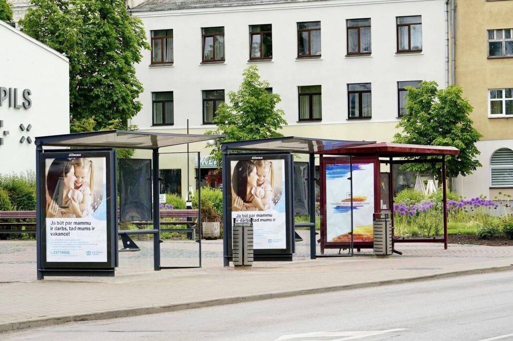 Latgale: Daugavpilī modernizē sabiedriskā transporta pieturvietas