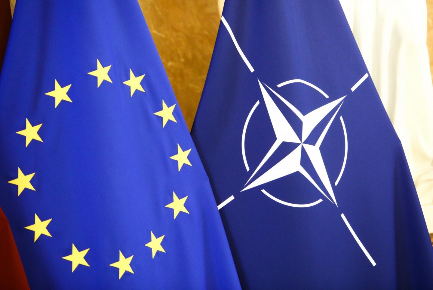 Turcijas varasiestādes pastiprina drošības operācijas pirms NATO samita