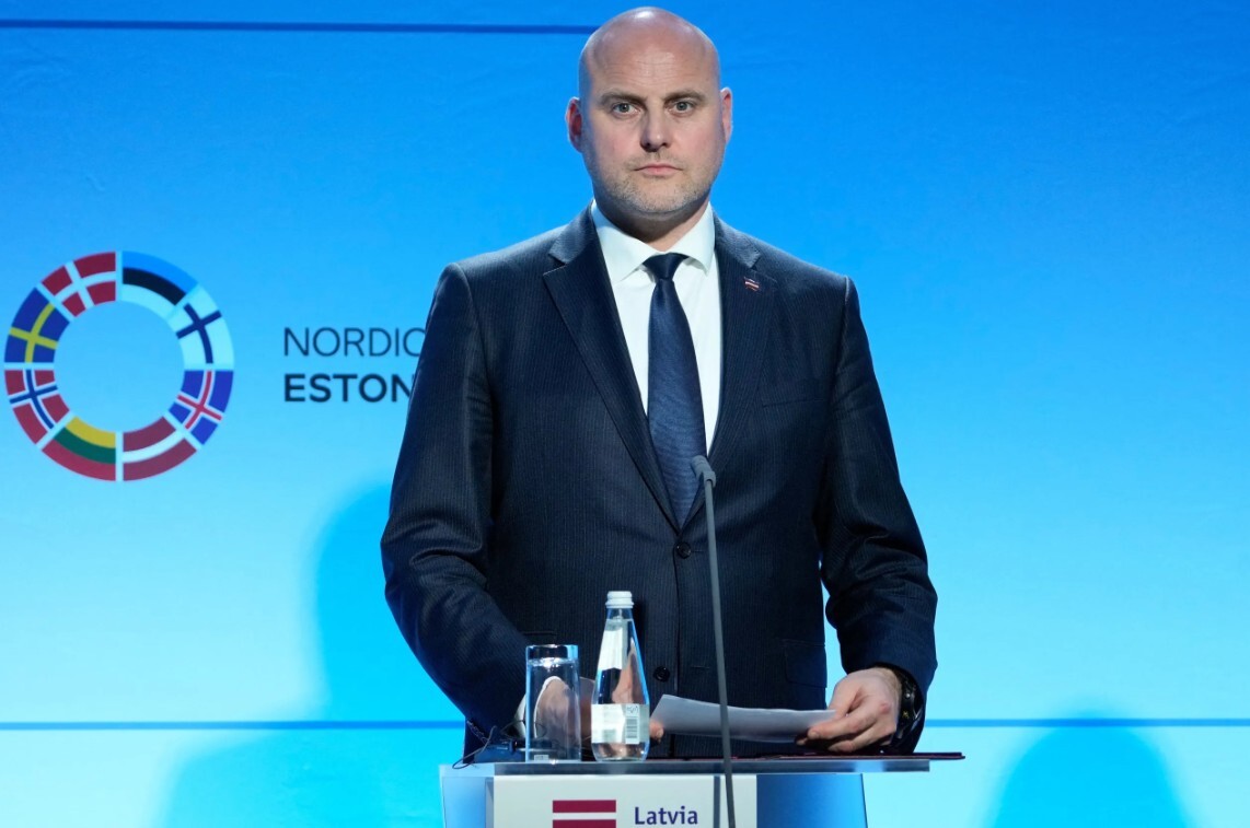 Pēc premjera amata iegūšanas turpinās AS reitinga kāpums