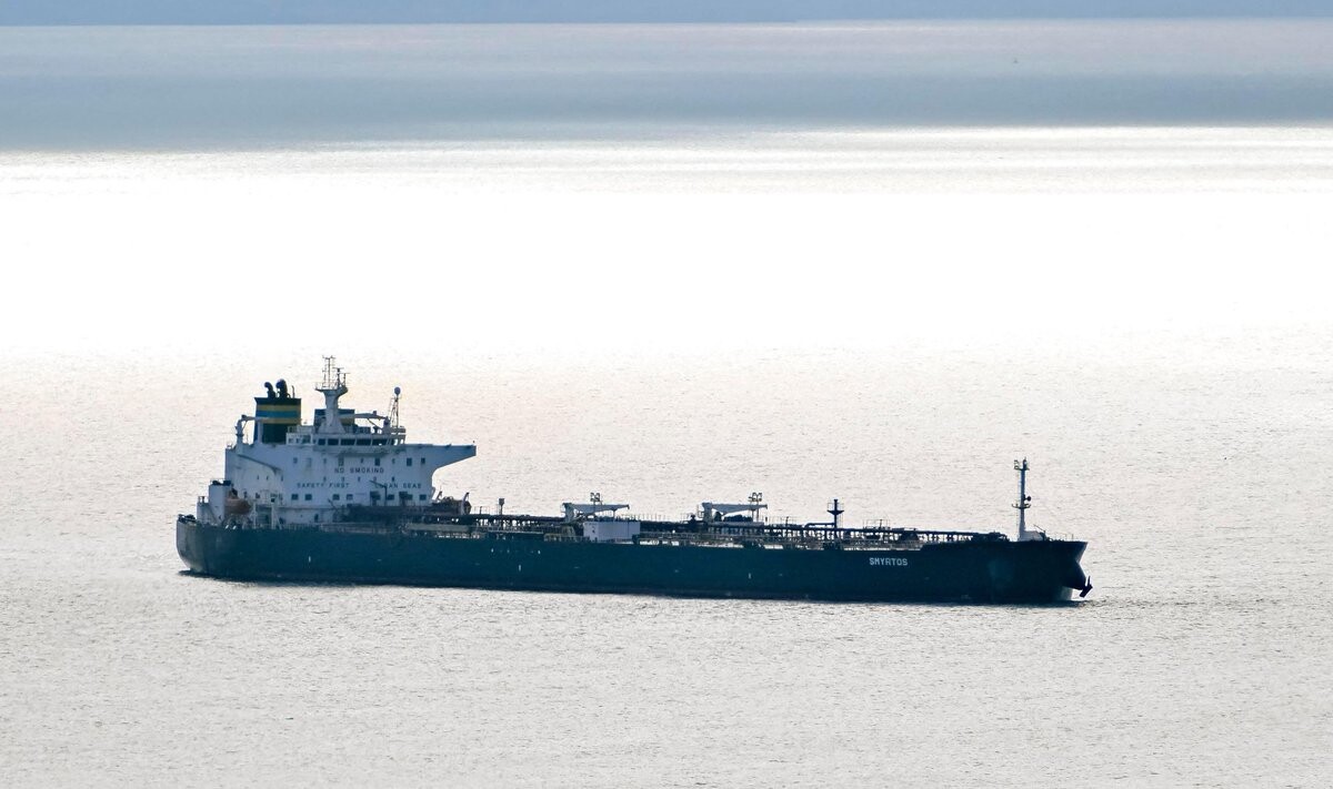Francija pie Sicīlijas aiztur Krievijas “ēnu flotes” tankkuģi