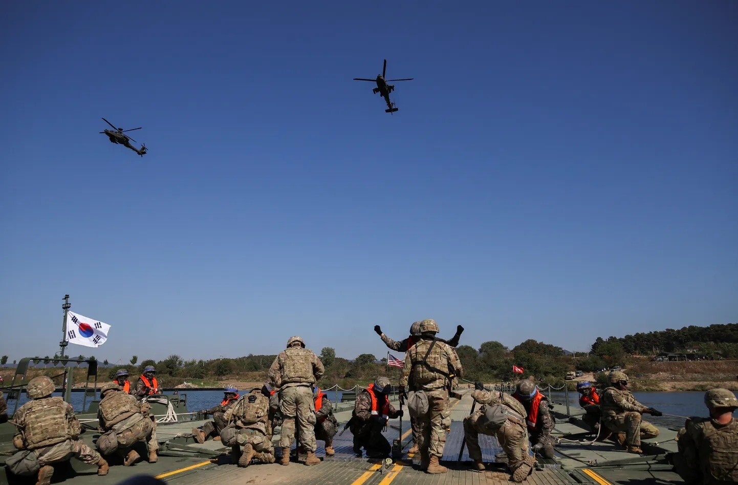 Dienvidkoreja plāno iegādāties 20 000 lētu militāro dronu