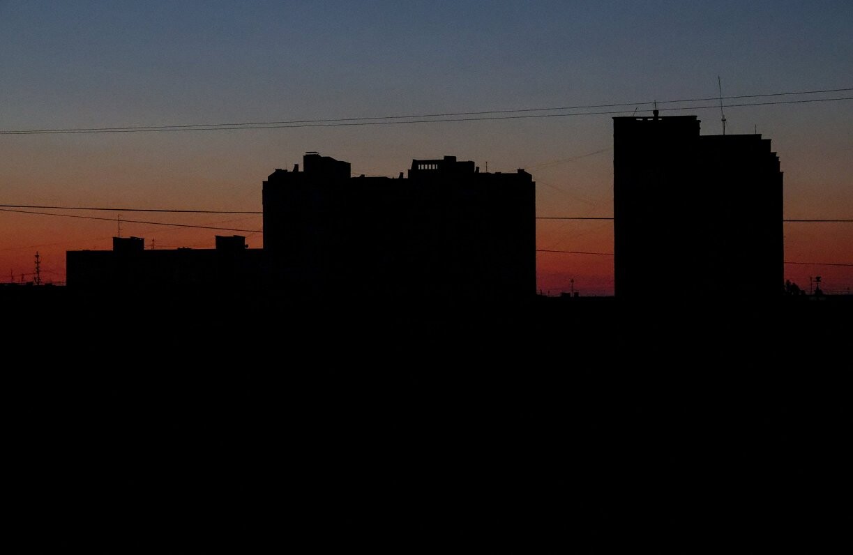 Pēc ukraiņu lidrobotu uzlidojumiem krievu okupētās teritorijas palikušas bez elektroapgādes