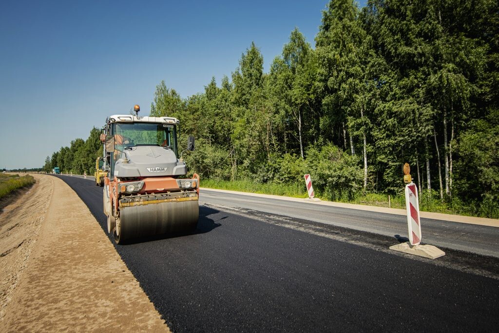 Remontdarbi notiek 68 valsts ceļu posmos, sāk plašu Kokneses šosejas remontu