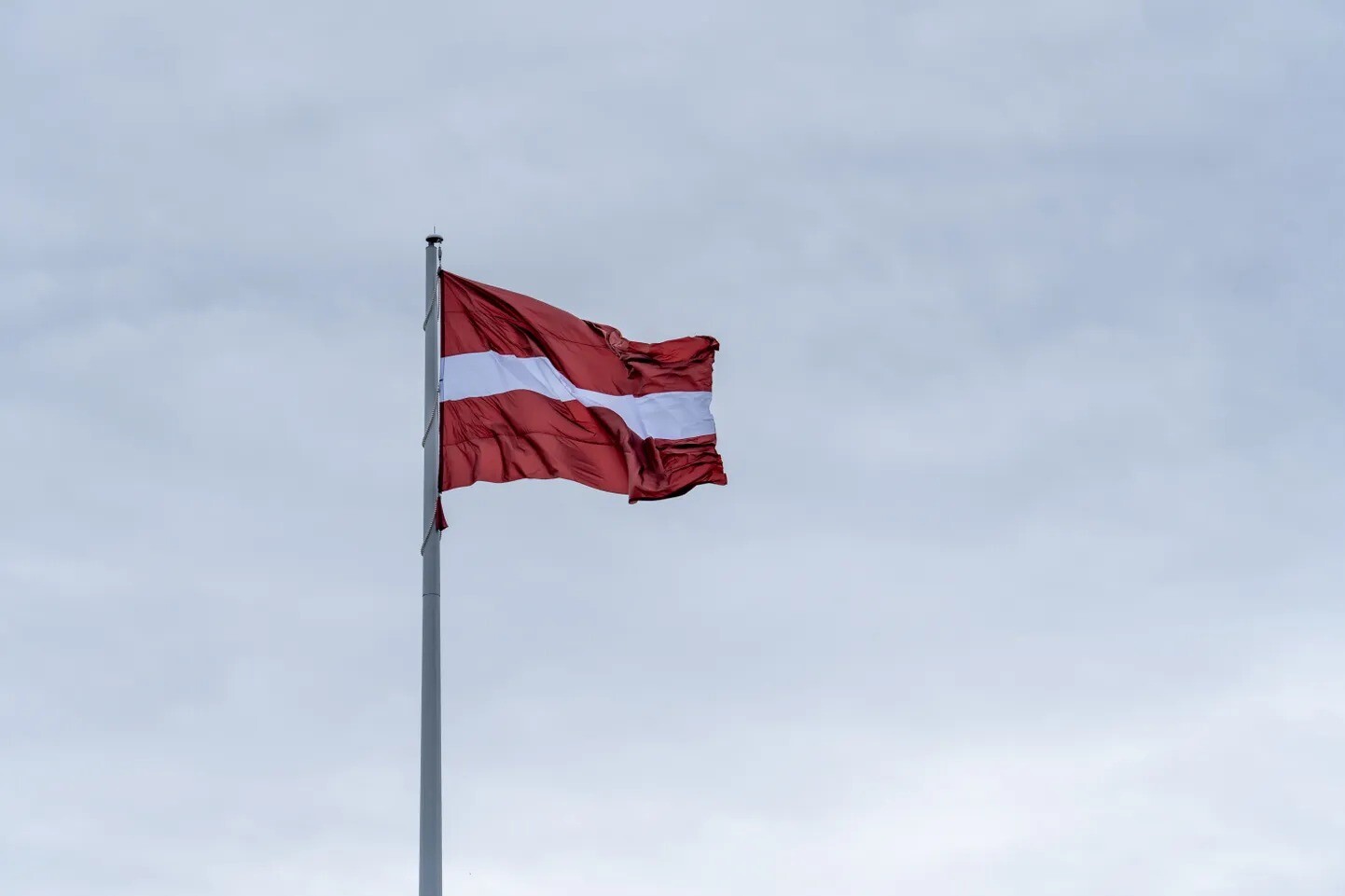 Ierobežos Krievijas un Baltkrievijas personu līdzdalību kritiskajā infrastruktūrā