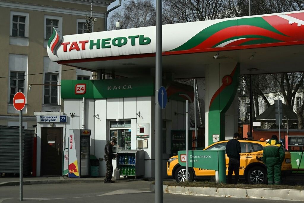 Tatarstānā ierobežo benzīna tirdzniecību