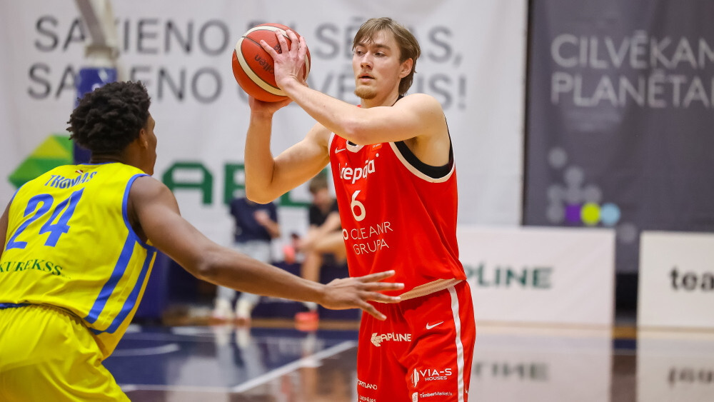 Kristians Feierbergs pievienojas basketbola klubam “Rīgas zeļļi”
