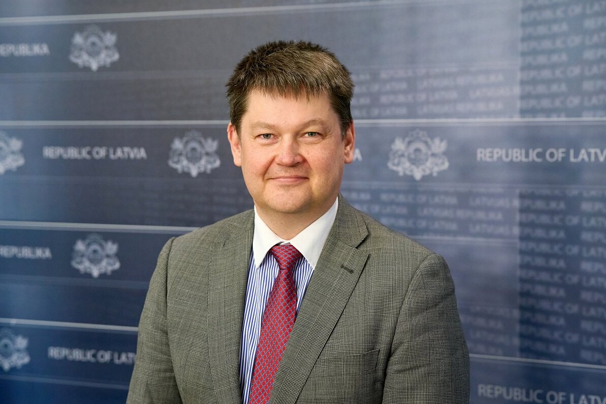 Rikveili apstiprina Aizsardzības ministrijas valsts sekretāra amatā