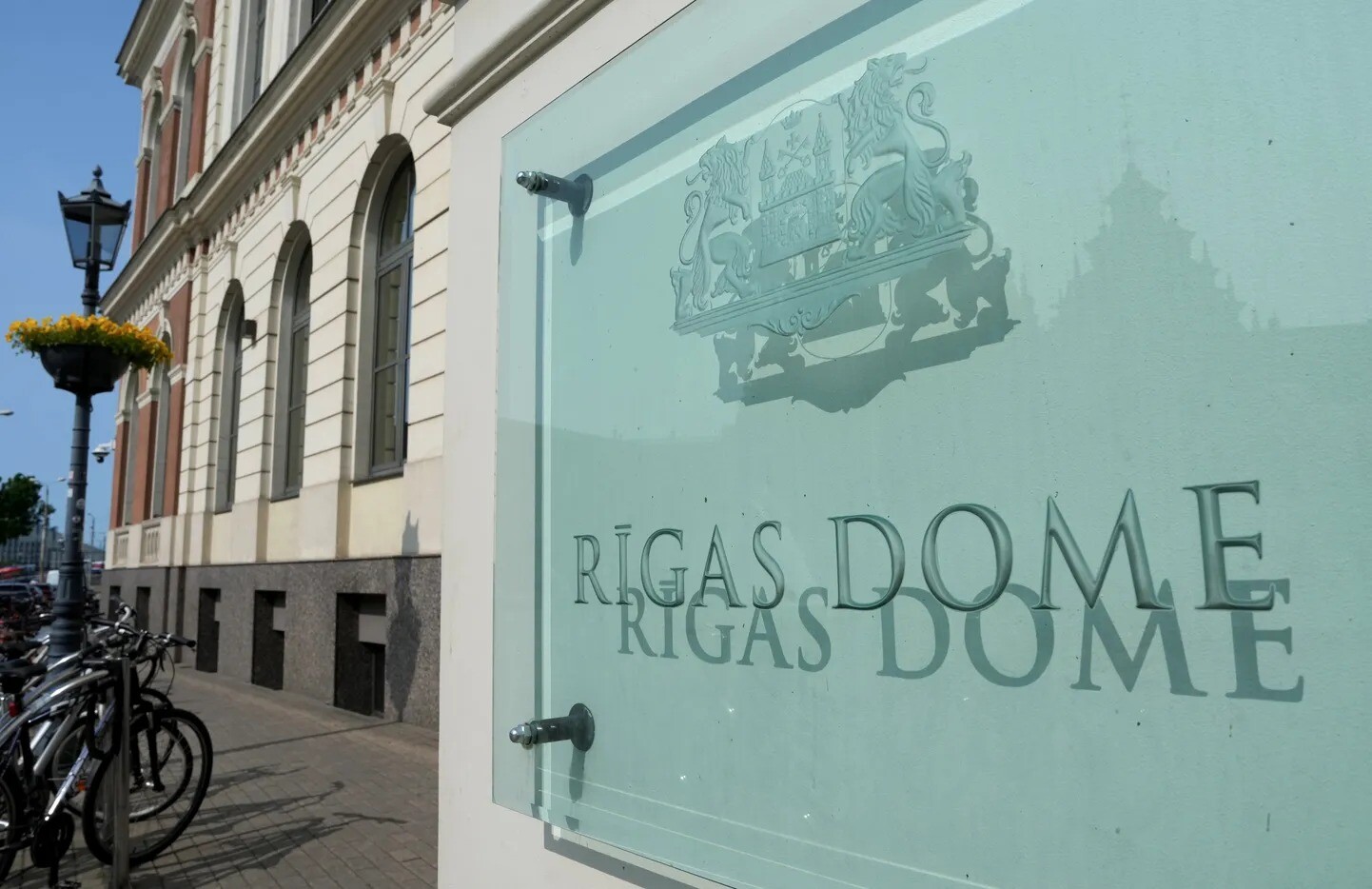 Privātpersonām aizliedz filmēt Rīgas domes un komiteju sēdes