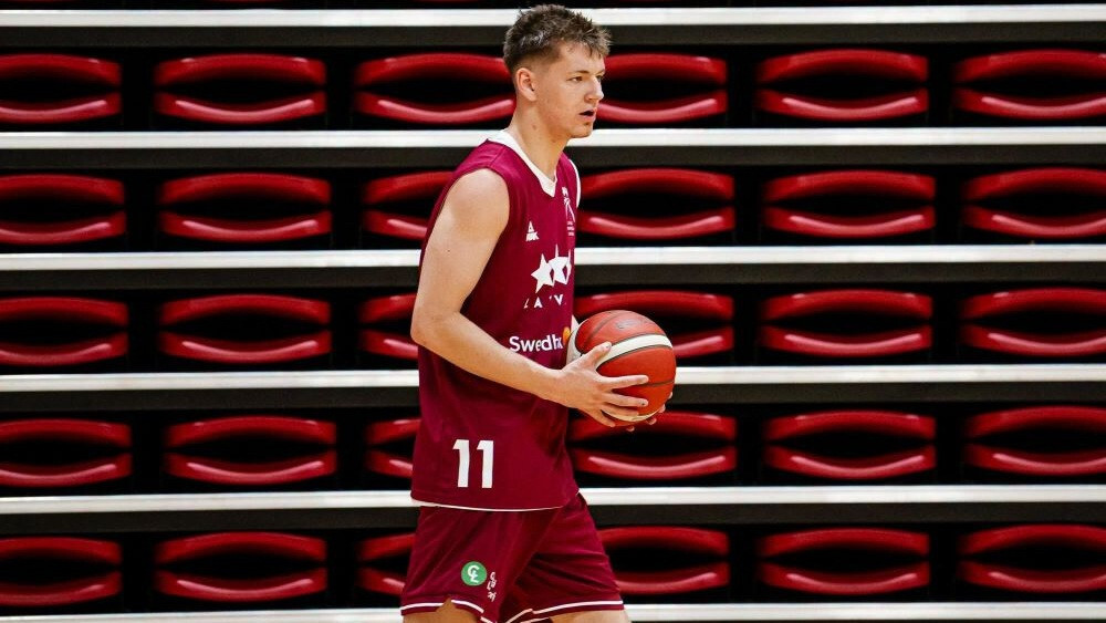 Latvijas U-20 basketbolisti arī otrajā pārbaudes spēlē pārliecinoši uzvar Gruziju