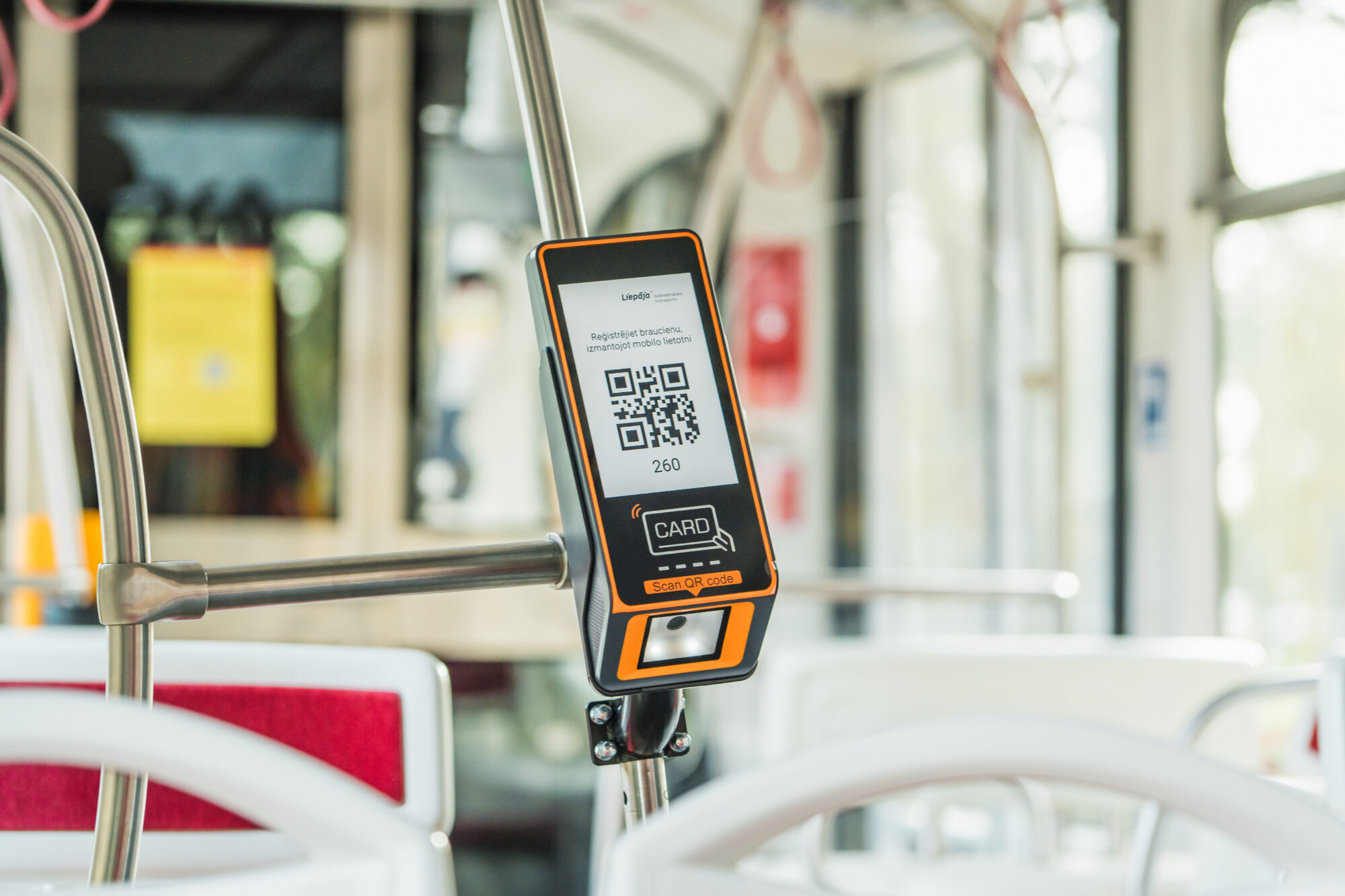 Liepāja sabiedriskajā transportā vēlas pāriet uz laika biļeti – standarta brauciens kļūs dārgāks. Iedzīvotāji aicināti izteikt viedokli