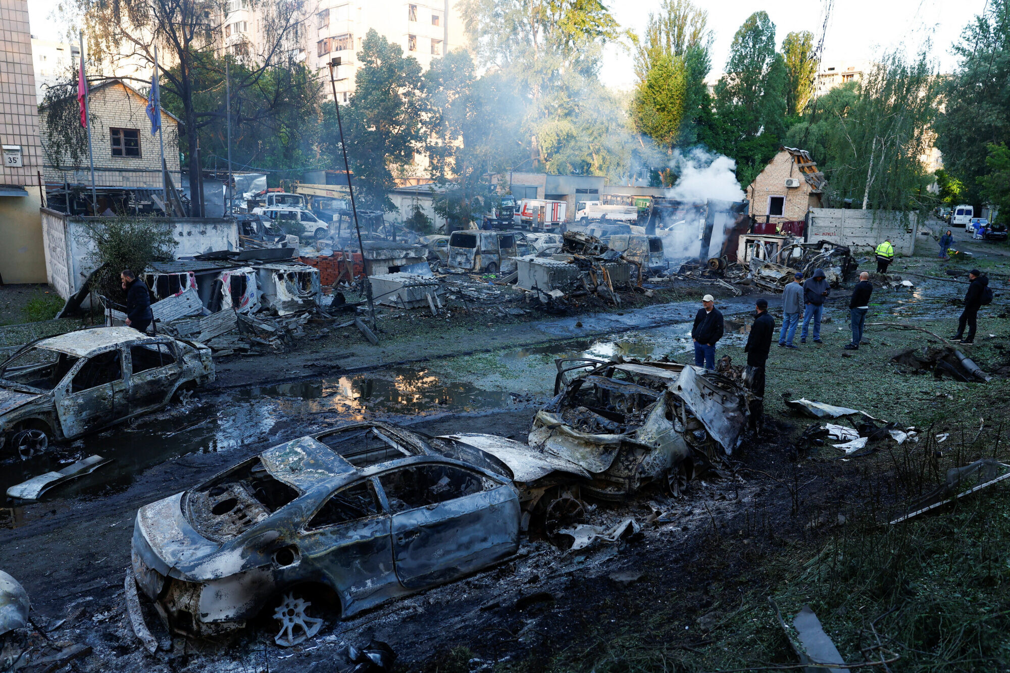 Krievijas triecienos Ukrainai vismaz 23 nogalinātie un vairāk nekā 100 ievainoto
