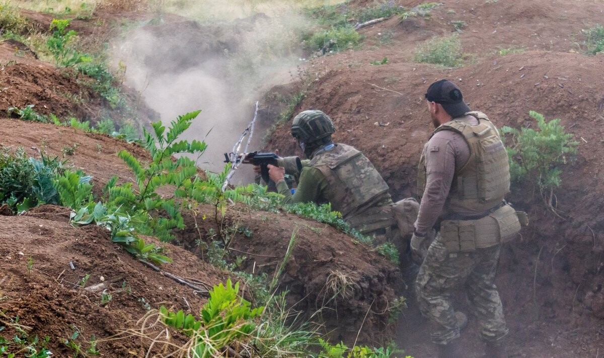 Ukraina: Krievijas dzīvā spēka zaudējumi sasniedz 1 462 970