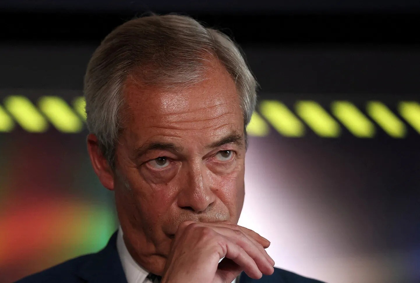 “Reform UK” līderis Farāžs noliek deputāta mandātu