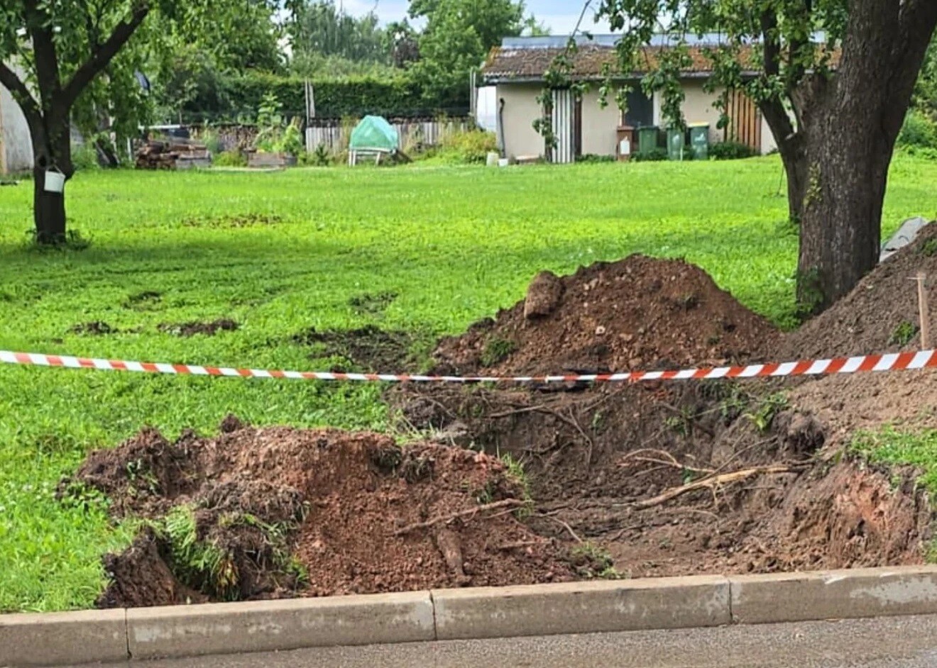 Pēc sprādzienbīstama Otrā pasaules kara lādiņa atrašanas Valmierā evakuēti 40 cilvēki