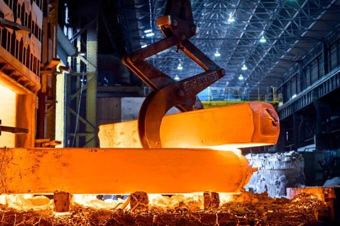Lielbritānija nacionalizē tērauda ražotāju “British Steel”