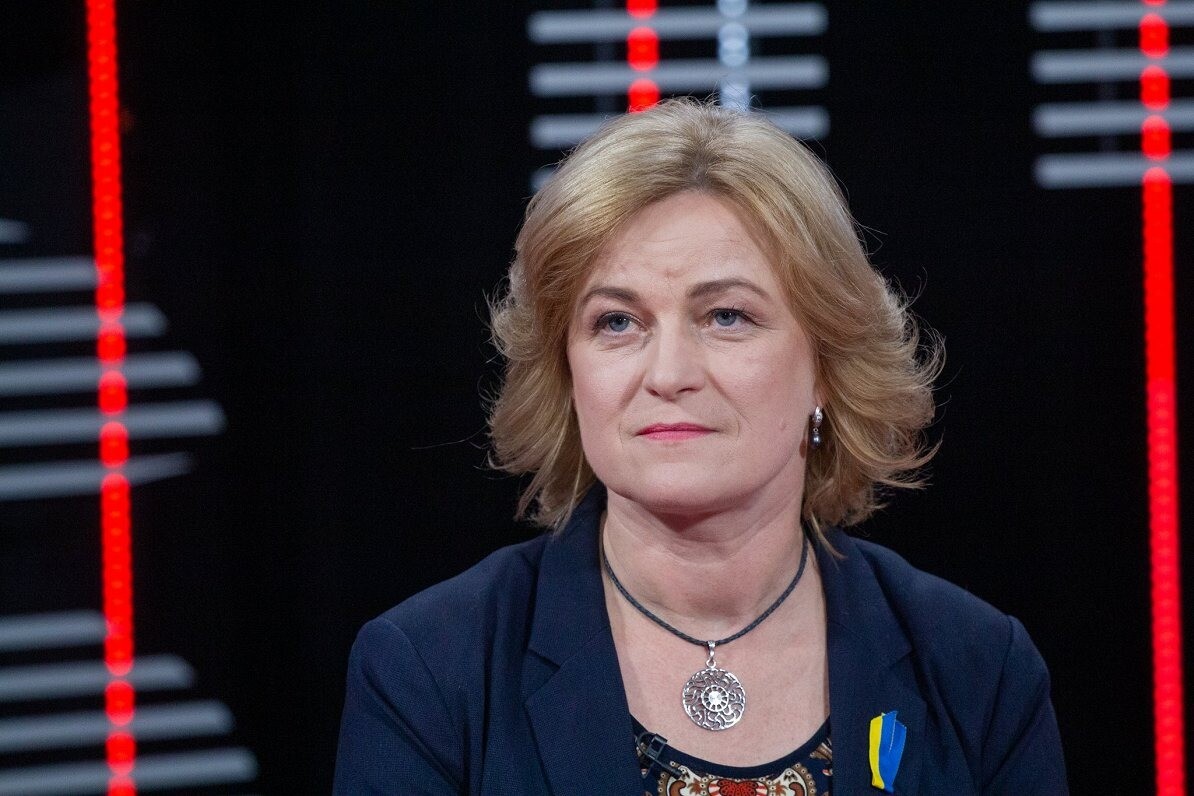 Ministre: Skolās vairāk jāpievēršas attiecību un uzvedības prasmēm