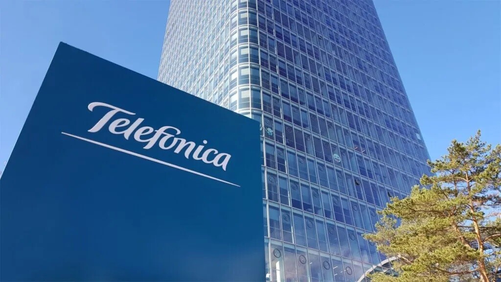 Pusgadā būtiski sarukuši “Telefonica” zaudējumi