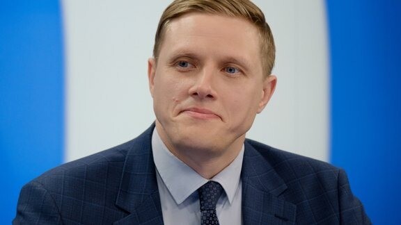 Dombrava atsauc projektu par patvēruma meklētāju dienas naudas palielināšanu