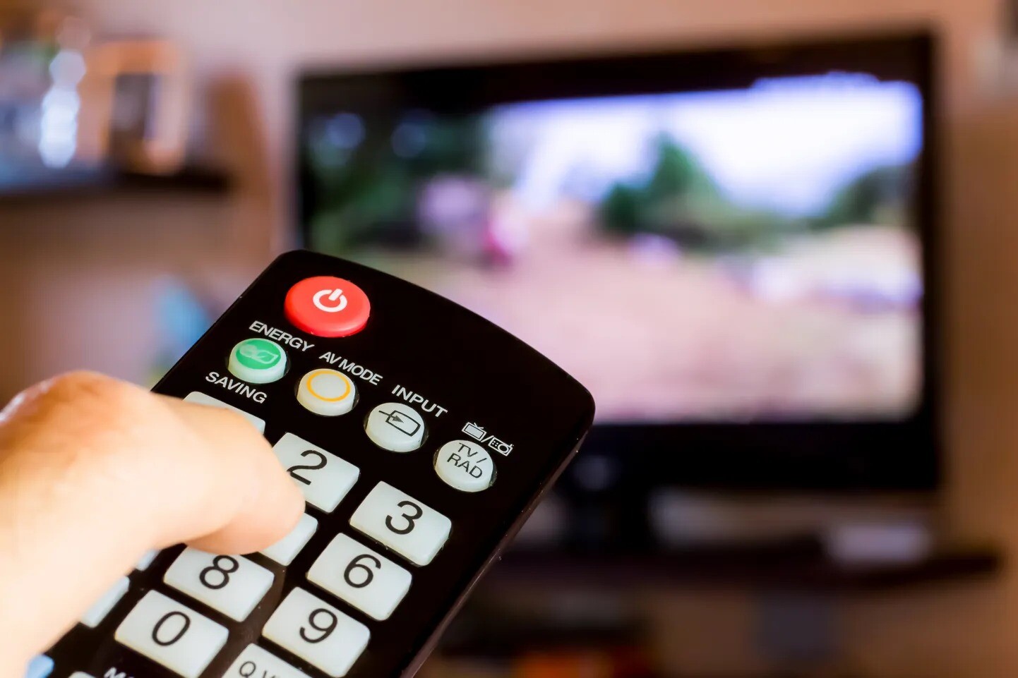 ES valstu svešvalodās veidoti televīzijas raidījumi būs jānodrošina ar subtitriem latviešu valodā