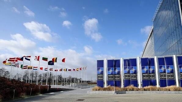 NATO samita galvenās tēmas būs atbildības pārnese uz Eiropu, militārā industrija un karš Ukrainā