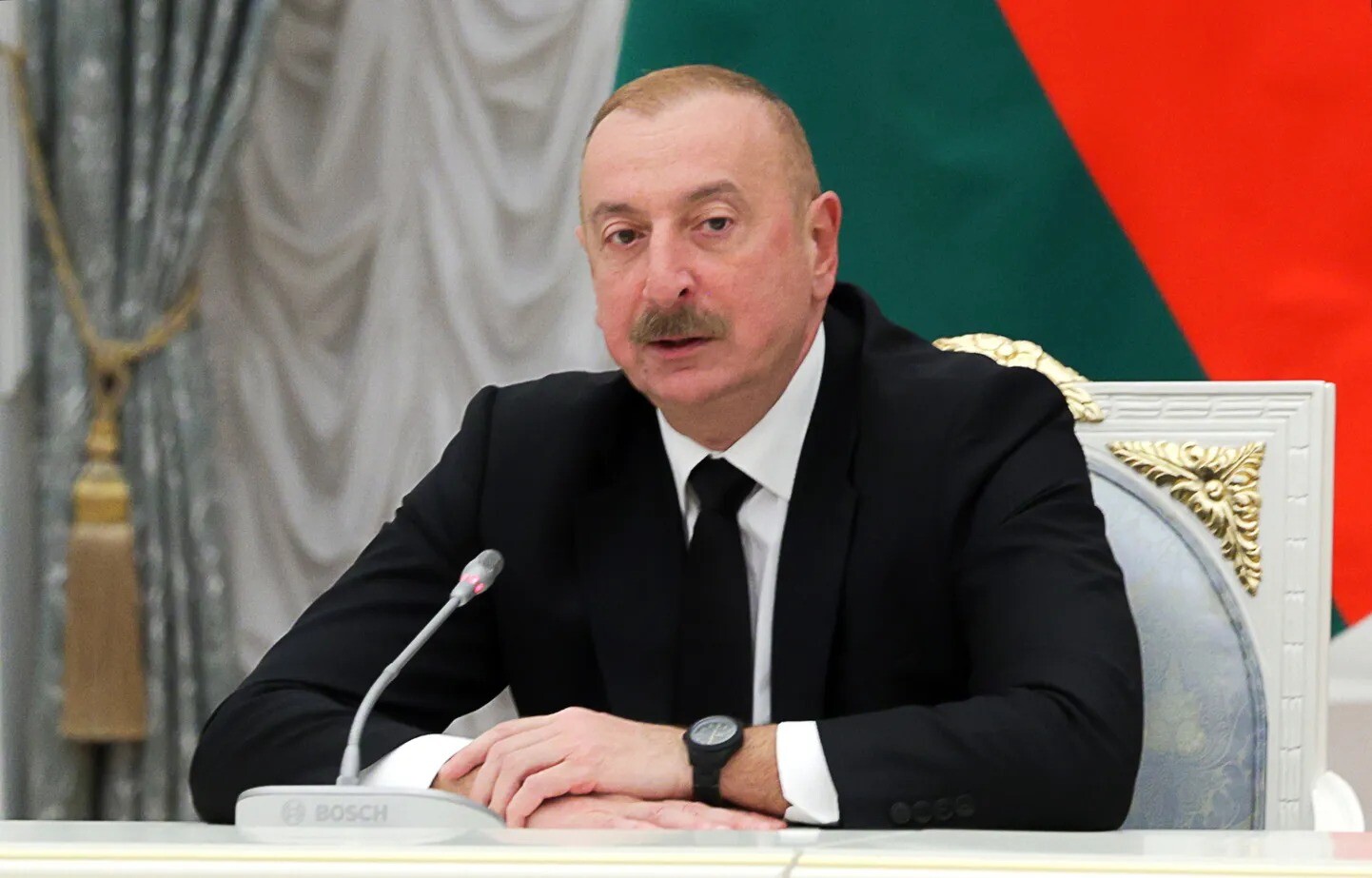 Alijevs netieši apstiprina Vācijas un Krievijas politiķu kontaktus Baku