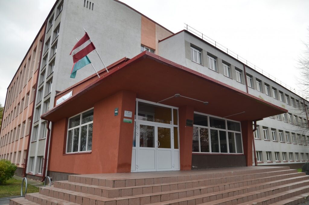 Uzņemšana vidusskolās: lielākā konkurence – uz vietām Valsts ģimnāzijā